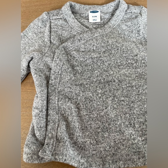 🎀 5 for $30 Old Navy Super Soft Kimono Sweater in Gray 0-3M - Picture 2 of 4
